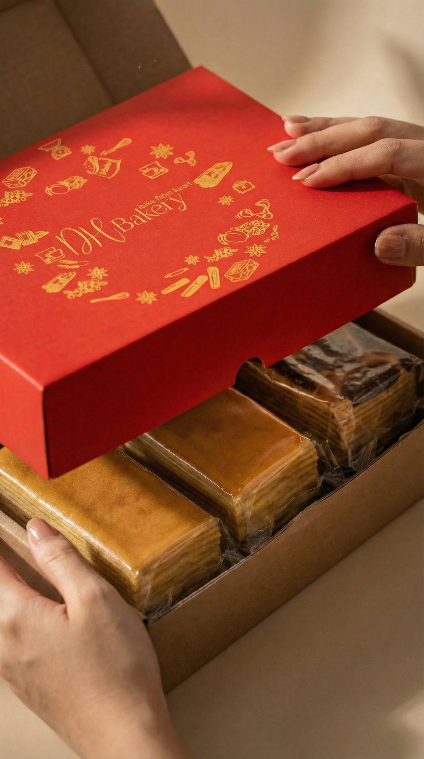 DH Bakery Layer Cake 3×200g – packaging, Halal certified